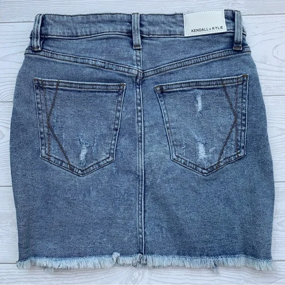 NWT KENDALL + KYLIE DENIM JEAN MINI SKIRT - Picture 5 of 13